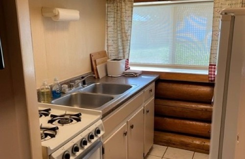 Condon Cabin | Doc's Log/2Queen