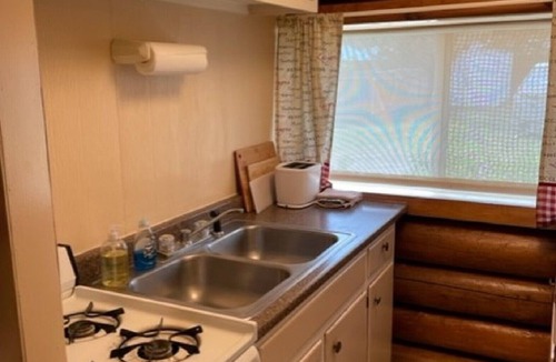 Condon Cabin | Doc's Log/2Queen