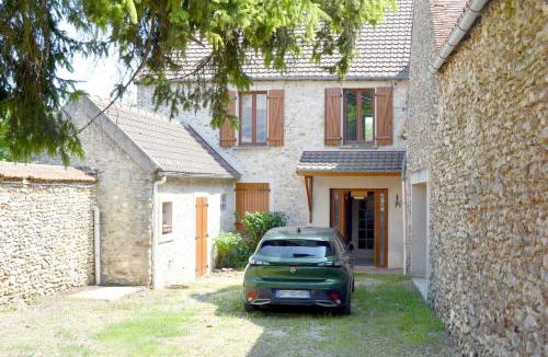 Auneau Villa | Docatange