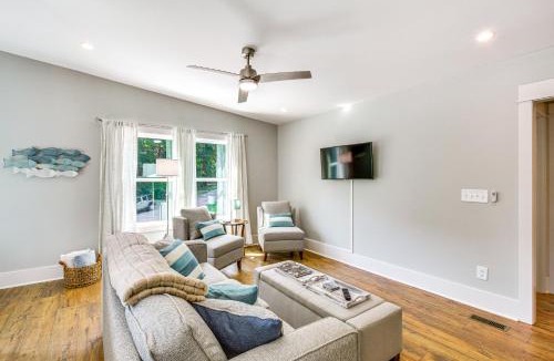 Reed Creek Apartment | Dock Access and Patio! Waterfront Apt in Hartwell