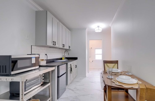 Colonial Beach Apartment | Dock Access: Waterfront Studio in Colonial Beach!