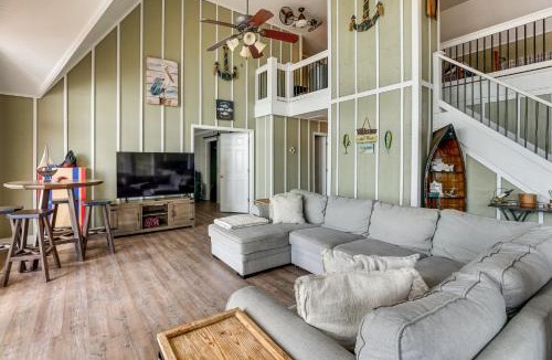 Milledgeville House | Dock and Fire Pit Stunning Lake Sinclair Home!