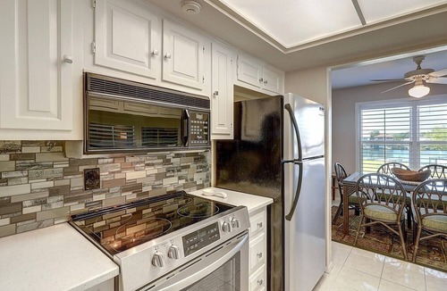 Harbor Oaks Condo | Dock Holiday 2 Bedroom Condo by Redawning