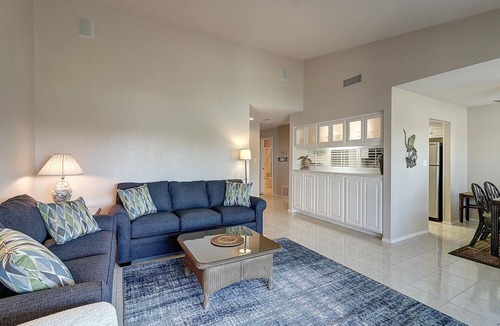 Harbor Oaks Condo | Dock Holiday 2 Bedroom Condo by Redawning