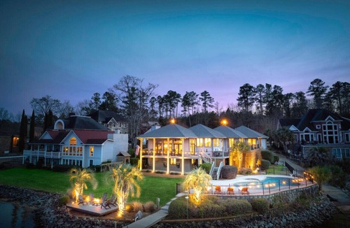 Lexington House | Dock Holiday on Lake Murray