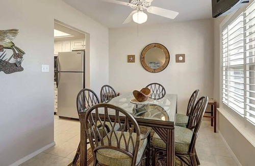 Harbor Oaks Apartment | Dock Holiday