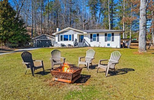 Young Harris House | Dock Holiday