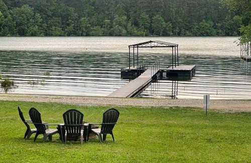 Young Harris House | Dock Holiday