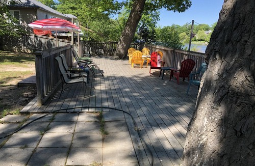 Wasaga Beach Cottage | Dock Life Cottage 7 - Riverside, 2 Bedroom, Wasaga