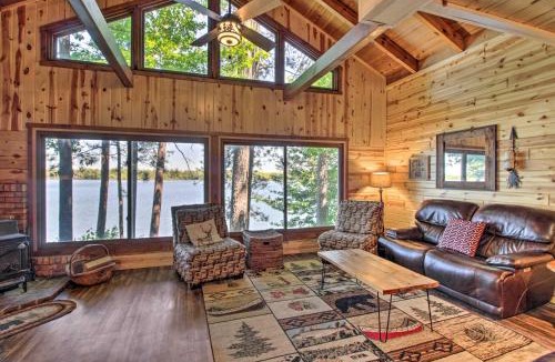 Pequot Lakes House | Dock, Sauna & Hot Tub! 'Loon Lake Lodge'