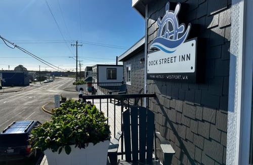 Westport Hotel | Dock Street Inn