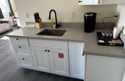 Westport Hotel | Dock Street Inn