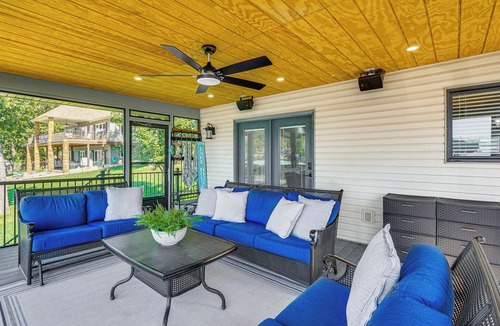 Gravois Mills House | Dock & Water Slide: Family Lake of the Ozarks Home