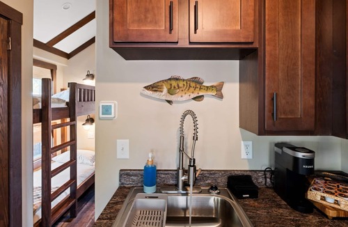 Gadsden House | Dockside at River Rocks Landing