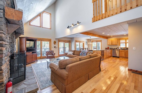 Thayerville House | Dockside Bliss w/Hot Tub, Fire Pit & Big Deck