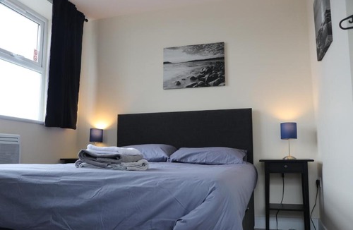 Bootle Bed & Breakfast | Dockside Lodge