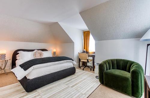 Lenox Hotel | Doctor Sax House