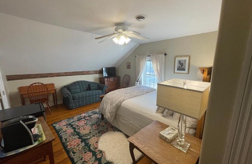 North Hero Bed & Breakfast | Dodds Brick House Bed & Breakfast