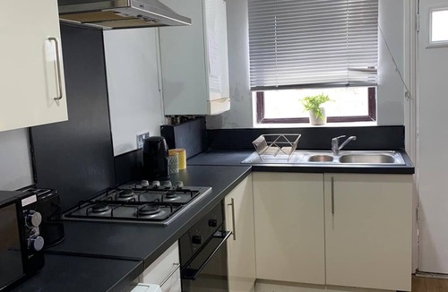 Grove Green Apartment | Dodi Apartments