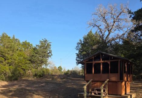 Fayette County Ski Chalet | Dodo's Place on 22 acres outside of Smithville, TX