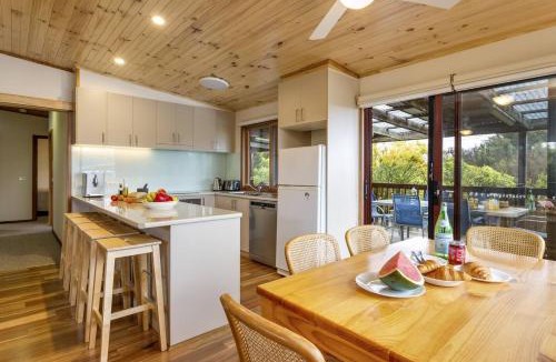 St. Andrews Beach House | Doesntmatta - Beachside Breeze at St Andrews Beach