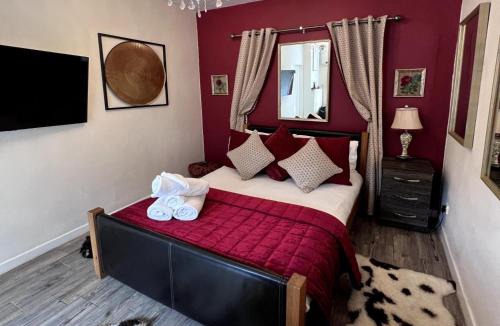 Little Stukeley Hotel | Dog and castle