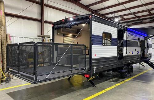 Knoxville Other | Dog Approved Toy Hauler RV