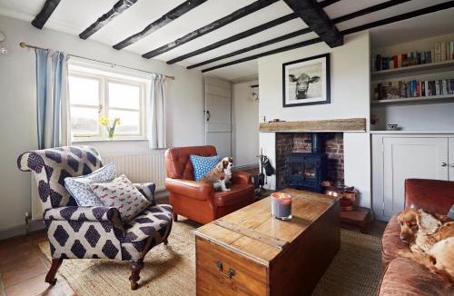 Little Barningham House | Dog Cottage