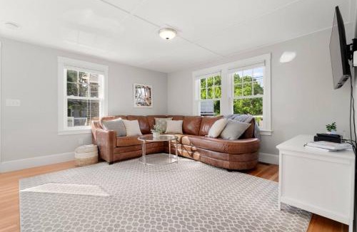 Rockport House | Dog Friendly 2BR Home Walk to Beach+Bearskin Neck