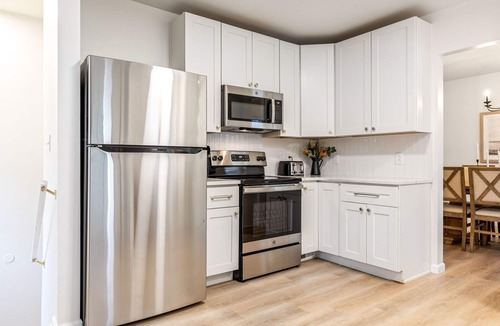 Wentzville House | Dog-Friendly 5-BR Home for Groups