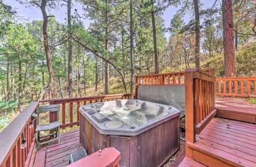 Alto House | Dog-Friendly Alto Escape w/Hot Tub + Foosball!