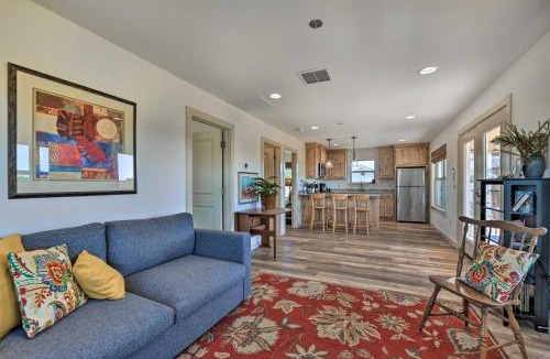 Nemo Apartment | Dog-Friendly Apartment ~ 32 Mi to Fort Worth!