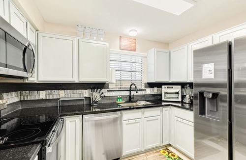 Robindell Apartment | Dog-friendly apartment with central AC & washer/dryer - snowbirds welcome
