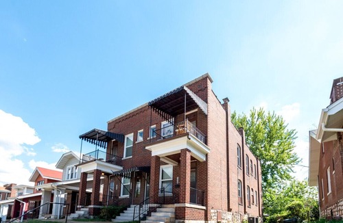 The Southampton Apartment | Dog-Friendly Apt with King Bed