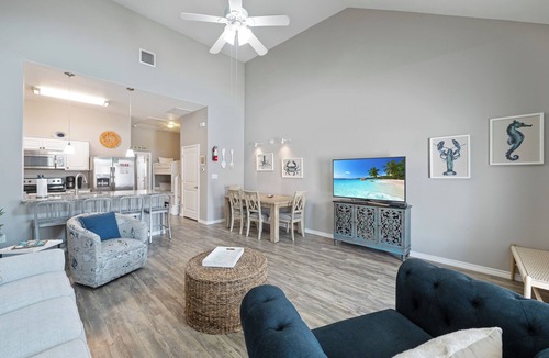 Corpus Christi House | Dog-Friendly Beach Escape | Pool & Splash Zone Fun