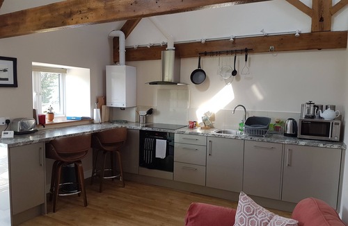 Tickenham House | Dog friendly beautiful 1 bed barn conversion in country setting