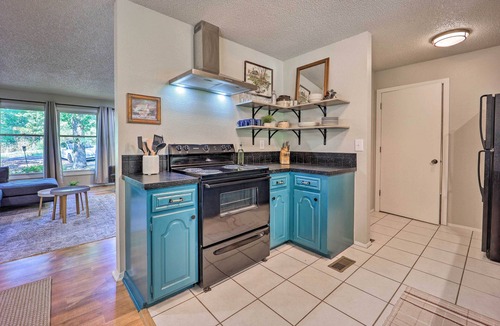 Bella Vista Cottage | Dog-friendly Bella Vista Home w/Grill + Deck