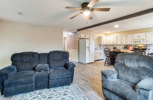 Kingdom City Cabin | Dog-Friendly Cabin w/Yard Near Auxvasse Creek!