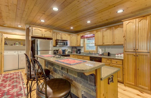 Eagle Mountain Cabin | Dog-Friendly Cabin with Firepit, Hot Tub, Gas Grill, Free WiFi, A/C, Shared Pool