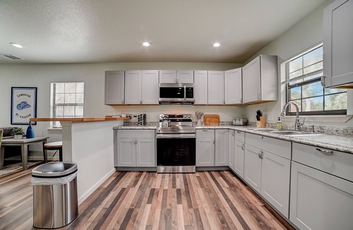 Blanco Cabin | Dog-friendly cabins with firepit, deck, central AC, washer/dryer, & gas grill