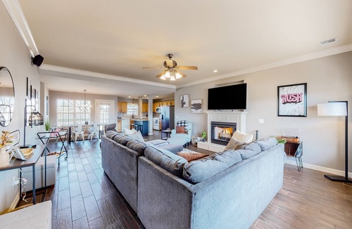 Bentonville House | Dog-friendly charmer with an enclosed yard, fireplace, jetted tub, W/D, and AC