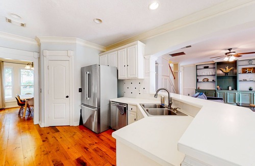Pinehurst Of Atascocita House | Dog-friendly charmer with enclosed yard, patio, pool, game room, W/D, & AC