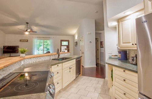 McDonald House | Dog-friendly Chattanooga Country Home + Pool + Firepit-relaxing