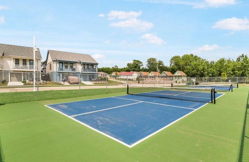 Ottawa Condo | Dog Friendly Condo | Navvy Town Neighborhood