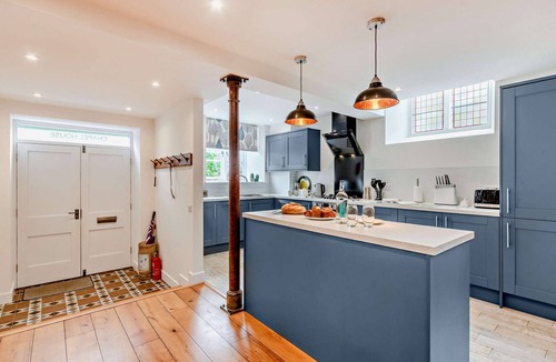 Bampton Cottage | Dog friendly converted chapel - Chapel House