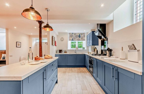 Bampton Cottage | Dog friendly converted chapel - Chapel House