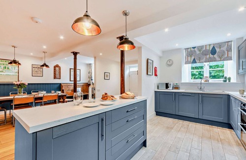 Bampton Cottage | Dog friendly converted chapel - Chapel House
