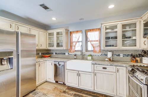 Cypress Cottage | Dog-friendly Cypress Vacation Rental w/Lanai!