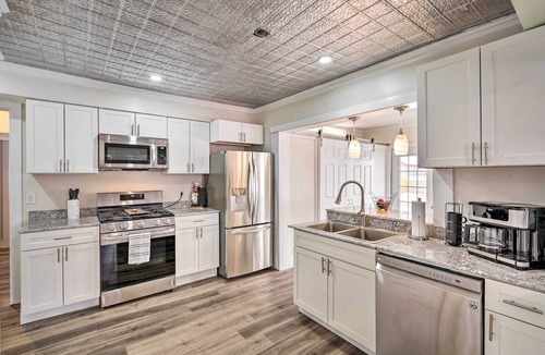 Auburn House | Dog-Friendly Downtown Auburn Vacation Rental!