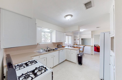Westbury House | Dog-friendly downtown home with pavilion, grill, enclosed yard, streaming, patio